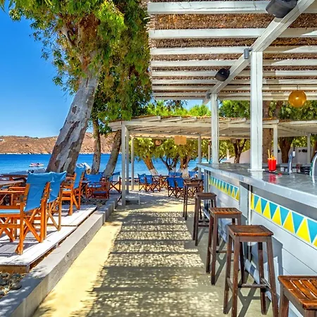 Campo de lujo Coralli Camping Livadakia